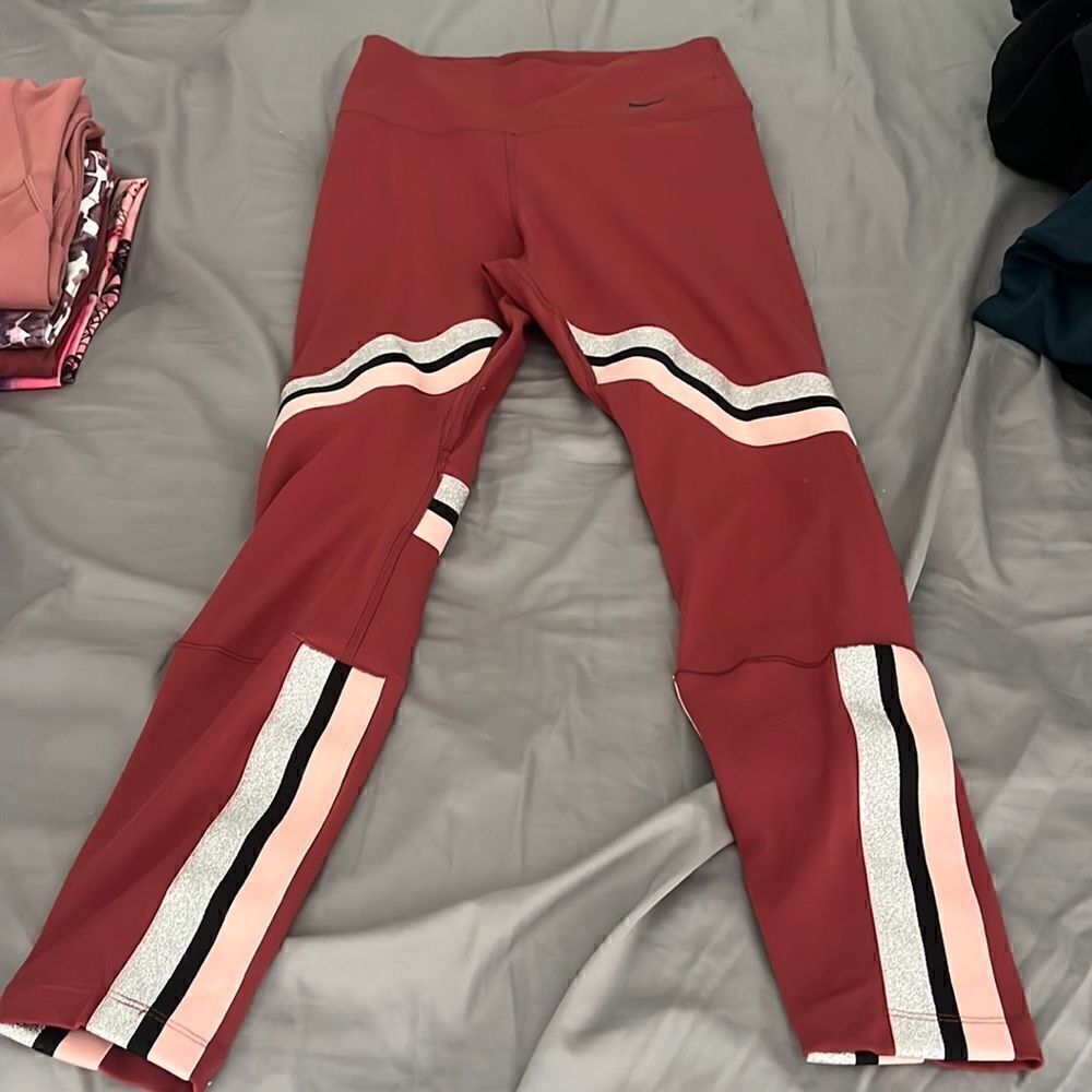 Nike retro leggings with metallic stripes sz S